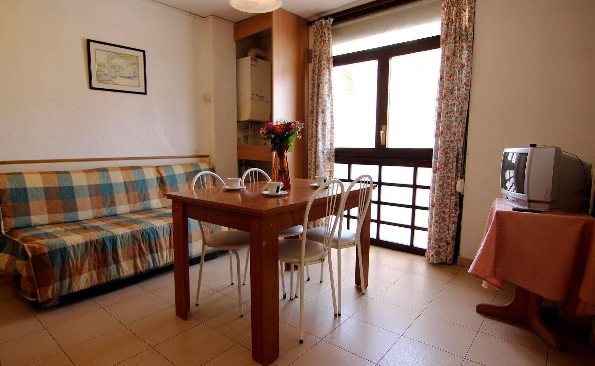 Apartamentos Zodiac Lloret de Mar Exteriör bild